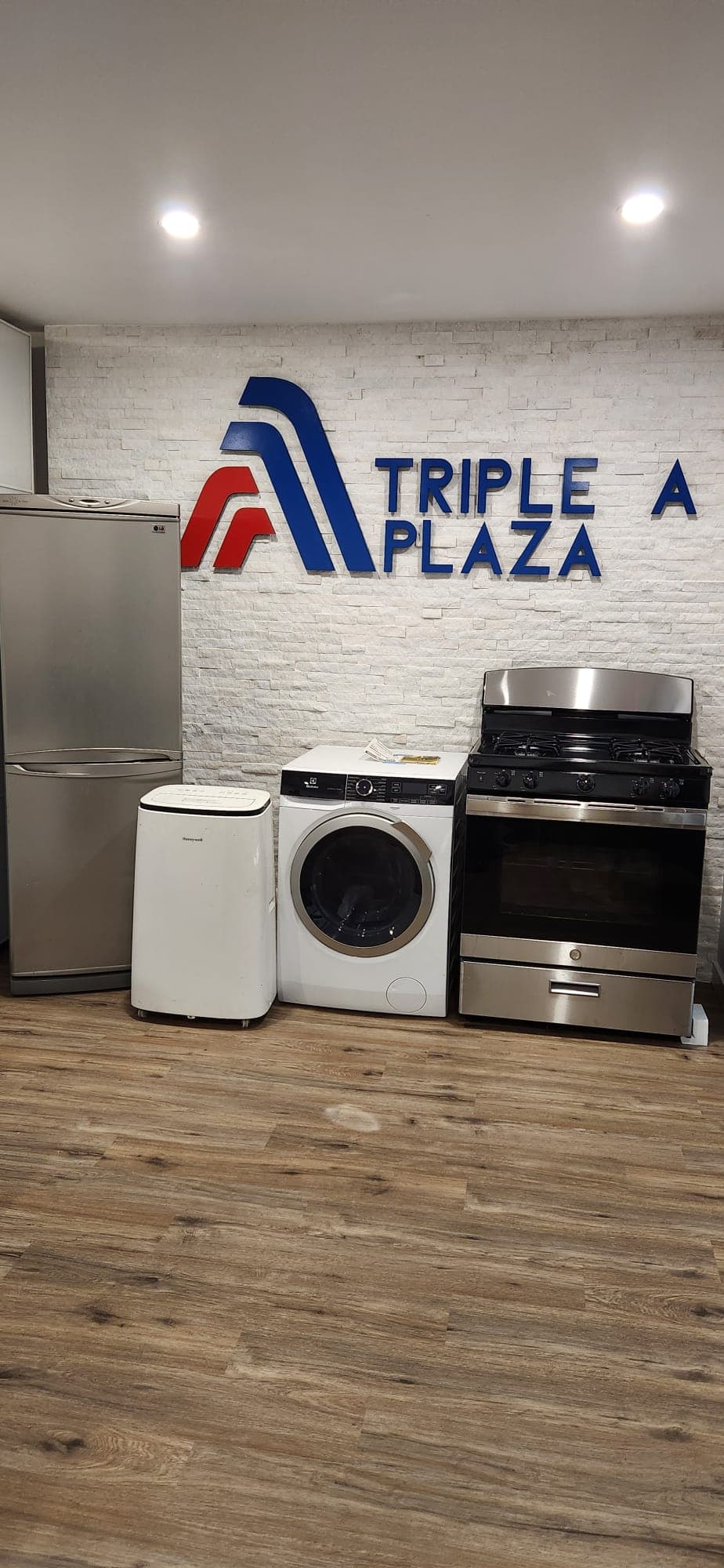 Equipo de Triple A Plaza